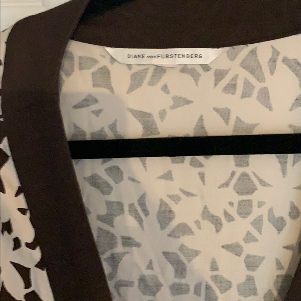 Diane vonFURSTENBERG Wrap Dress - Picture 3 of 5